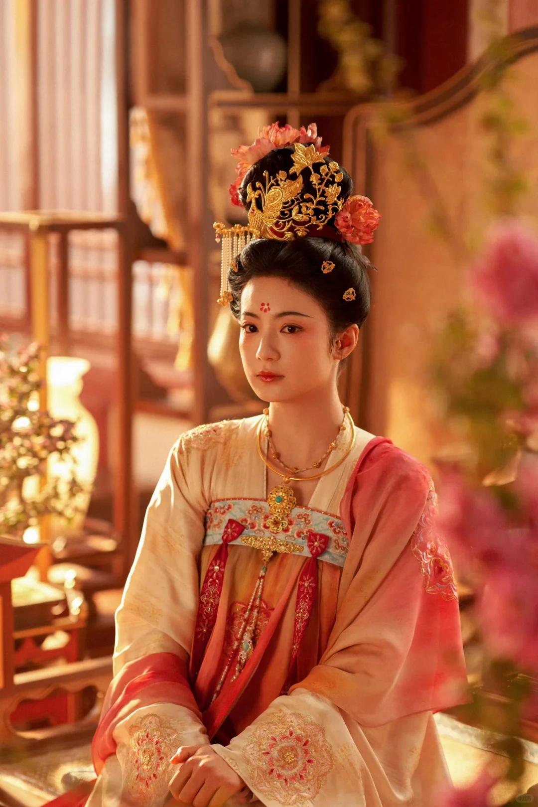 很多人都觉得冯幽后离宫养病是失宠出宫过苦哈哈的日子？真的完全搞错了！结合史