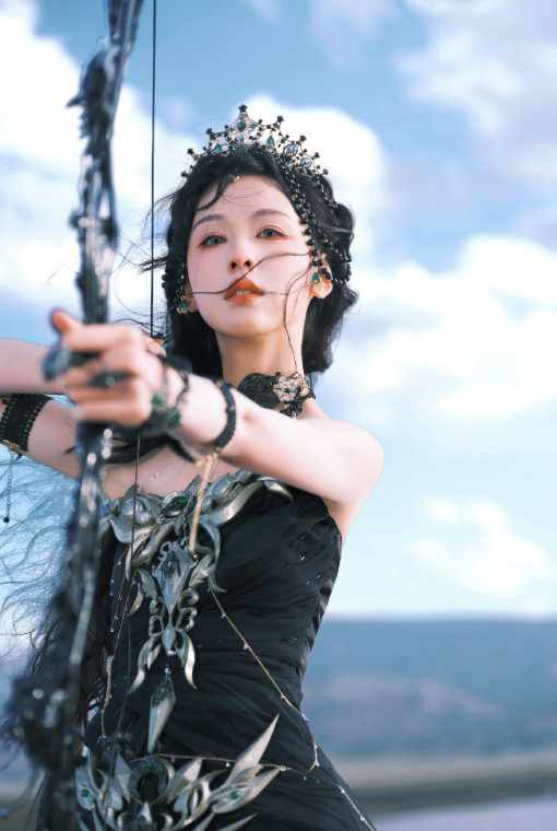 1.刘亦菲不喜欢接夏天的戏，因为出外景，很热。2.陈都灵其实择偶要求没那么高，前