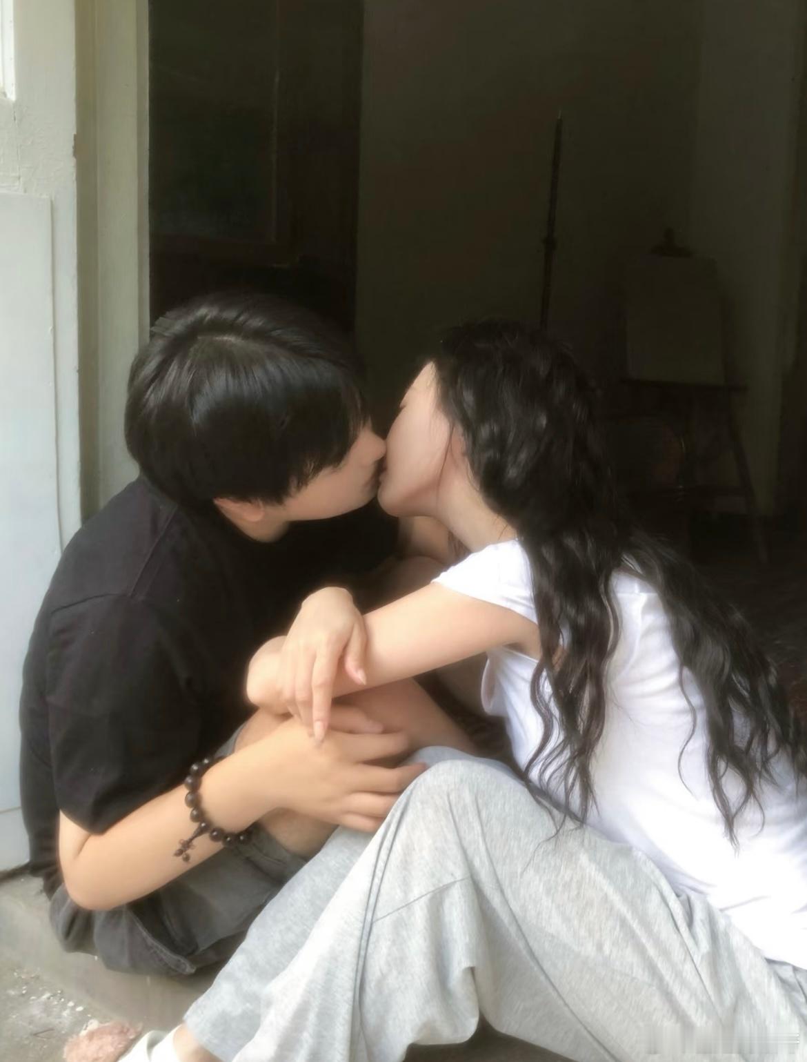 没想到当初的一面之缘可以爱那么久​​​