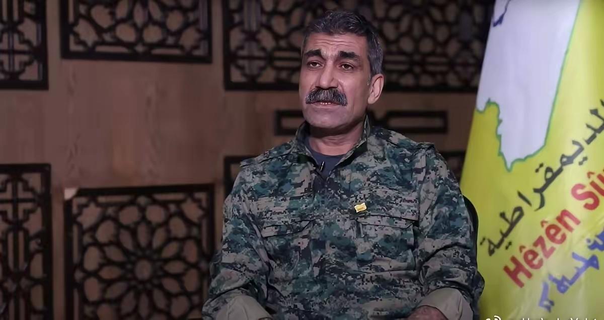 库尔德人并不想服从朱拉尼基地头子的统治，库尔德人民保护部队（YPG）总司令西潘·