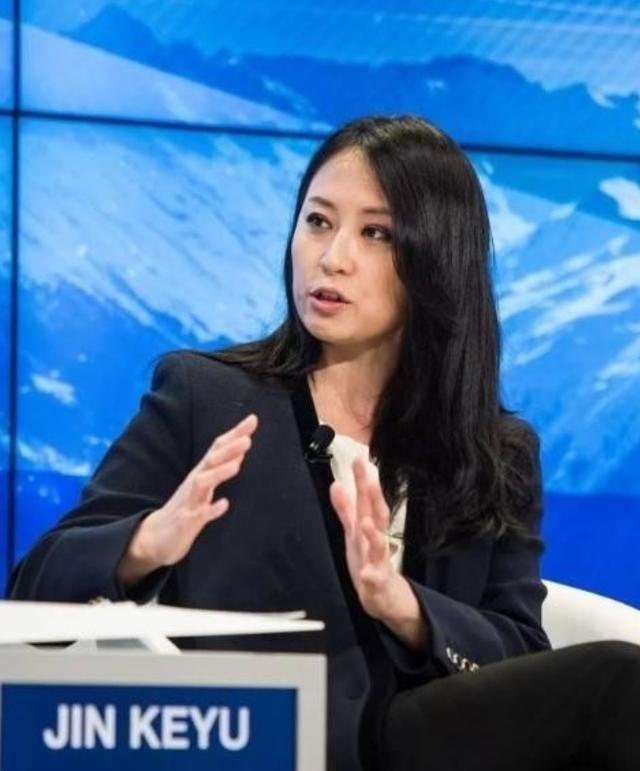 “中国要迈向发达国家，必须向日本和韩国学习，先成为消费大国。”在天津论坛会上，经