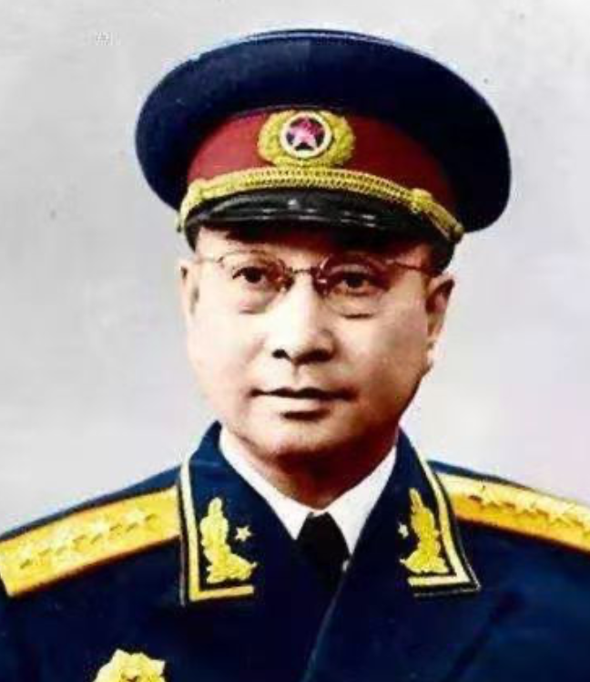 1952年，得知一个侵吞国家上亿资产的贪官被判死刑，陈赓火急火燎的给董必武打电话