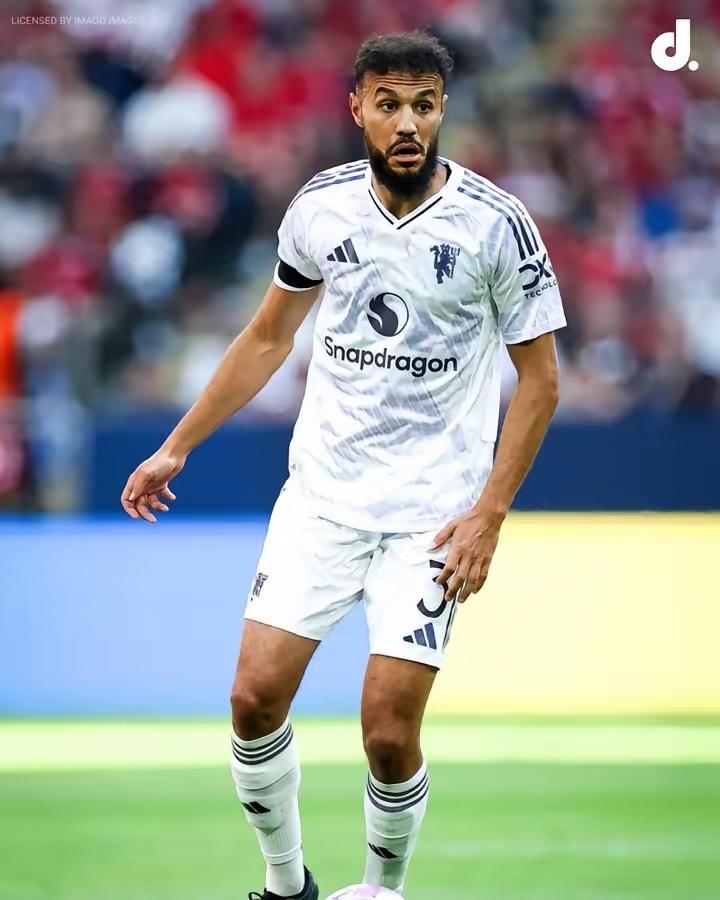 阿莫林的3中卫体系，为什么他觉得没问题，而我们总觉得不行，其实问题除了中场外，2