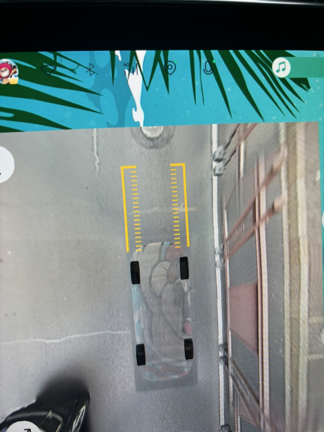 透明底盘有壁纸残影还没修复啊已更新还这吊样能看出什么卡通人物吗