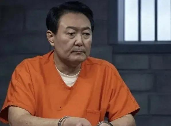 韩国原总统尹锡悦怎么也想不到，这是第两次载跟头了。当特检组进行第2次传话的时候，