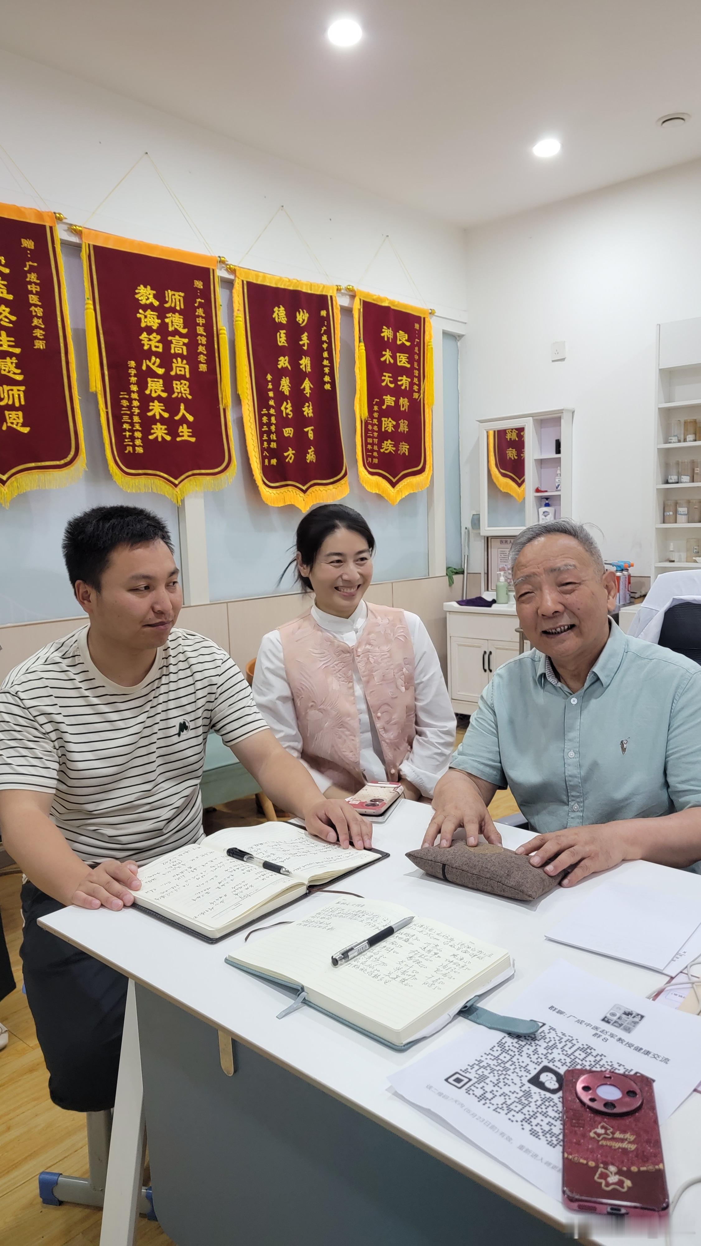 一个人慢慢觉醒、悄悄变强的12种状态1. 处世沉稳：话变少、不爱解释，不急着证明