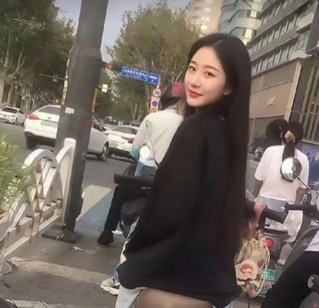 长发与短发都好看，哪款更胜一筹？