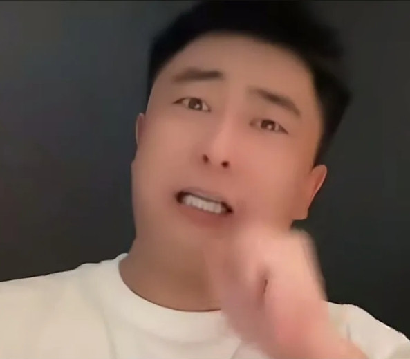 真不给“赵四”省心。赵四扮演者刘小光的儿媳爆料，其丈夫刘程家暴，随后发了她脸