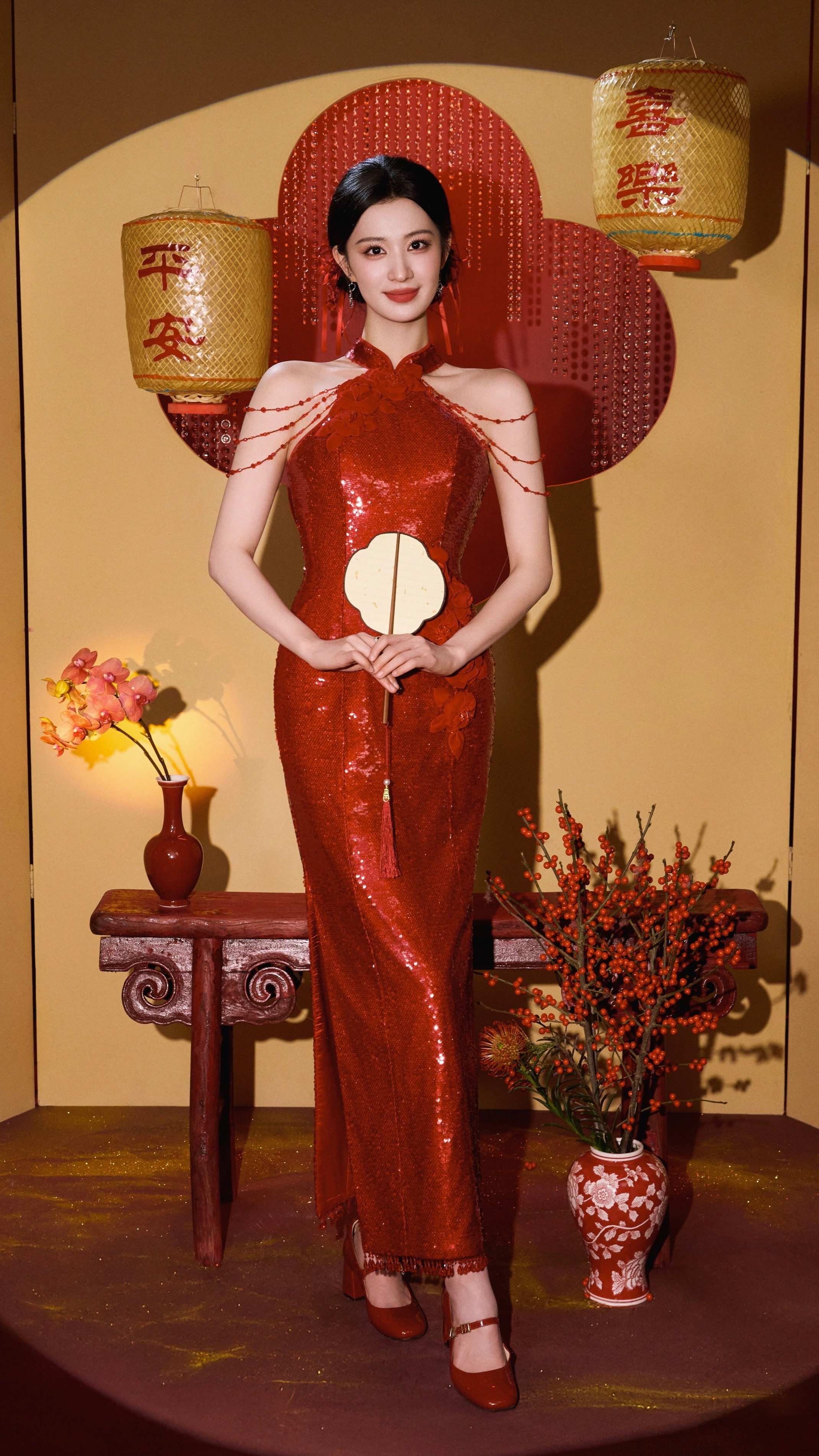 王楚然出圈镜头王楚然首登春晚微指破亿🚢出场即出圈，好厉害的楚然