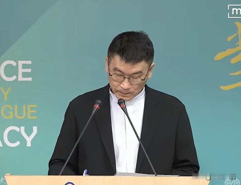 梁文杰：拒绝李贞秀质询台陆委会今天（26日）召开例行记者会。针对是否会拒绝李