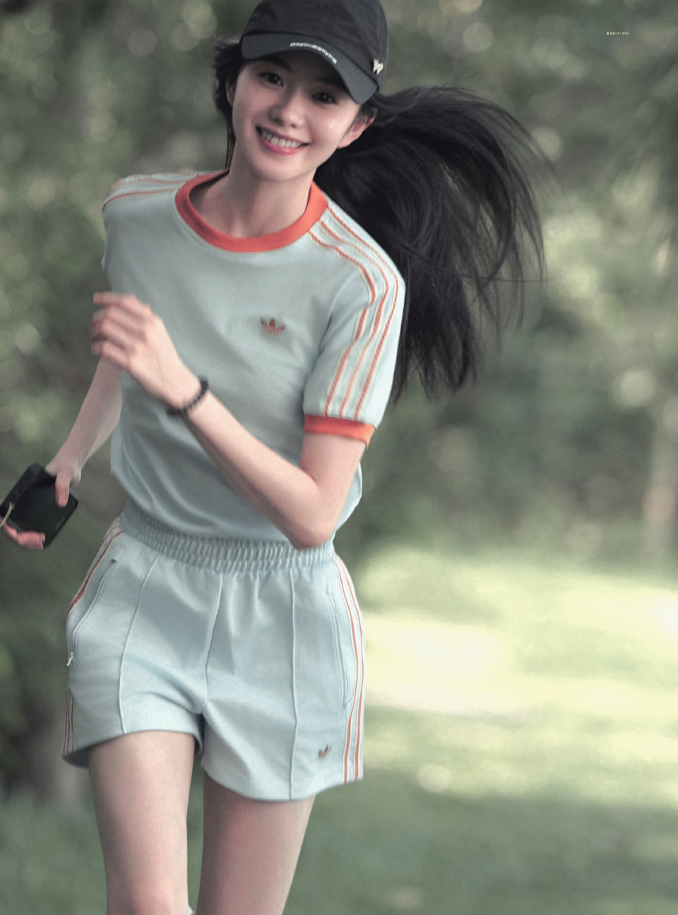 天津津门虎vs深圳新鹏城首发出炉，谢维军重返首发，我预测小谢顶替王献钧踢中卫。