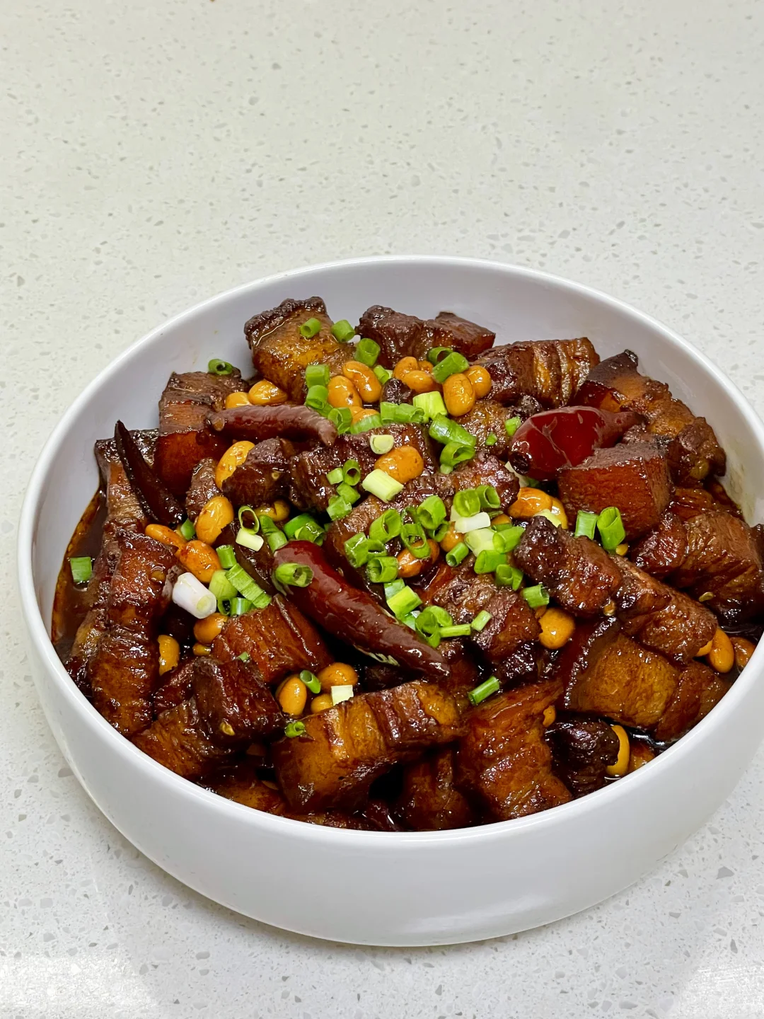 肥而不腻的红烧肉，附详细做法～