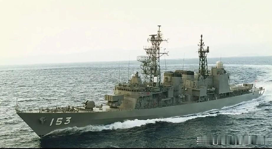 日本朝雾级驱逐舰：曾是“八八舰队”主力日本初雪级驱逐舰因为上层用了铝合金，马