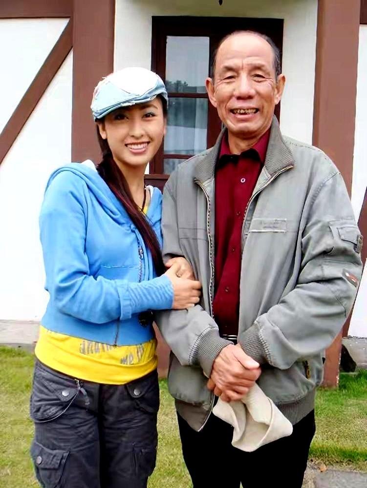 上海龙华殡仪馆，一场不对外的告别仪式，藏着司马懿最后的清醒。女儿魏茗说，父亲