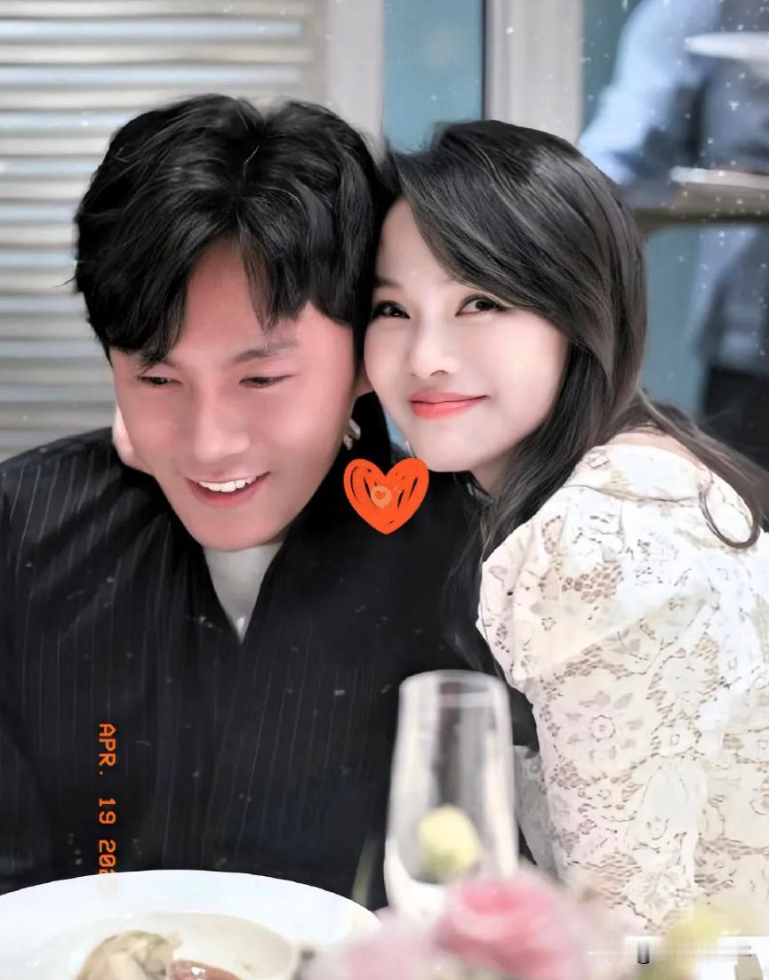 秦昊好色，可伊能静也不是简单角色。这对娱乐圈的夫妻档，很多人都觉得挺有意思。秦