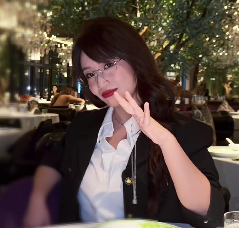 李行亮老婆麦琳，变化可真大！6月25号，李行亮的老婆麦琳突然冲上了热搜，原