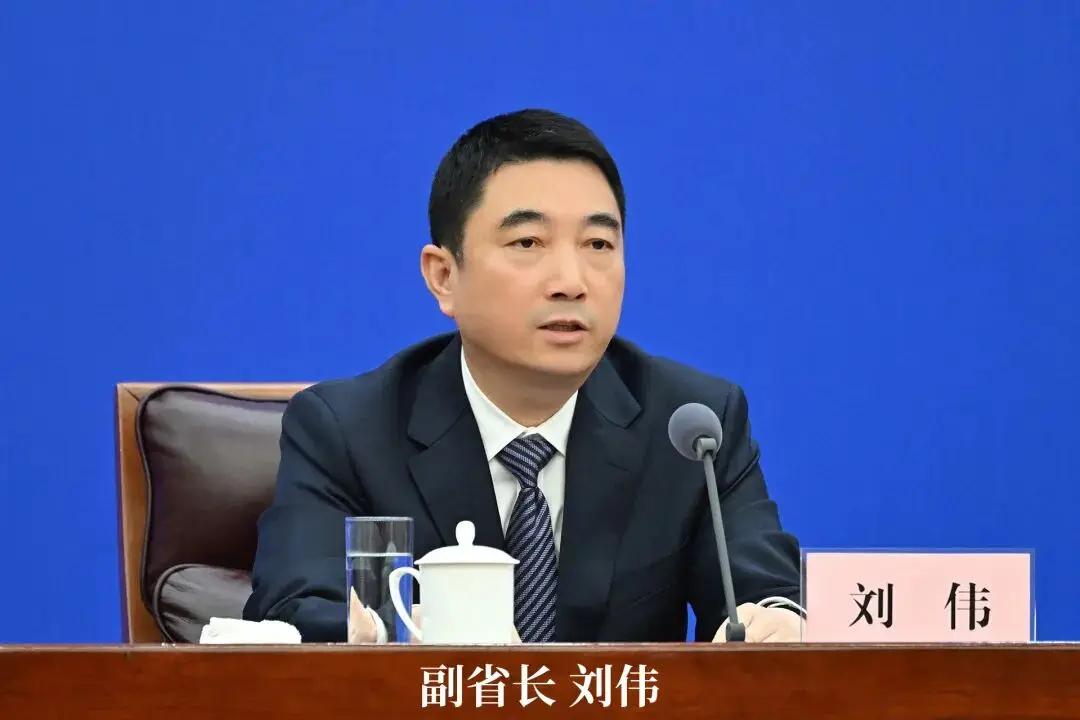 吉林省更换秘书长一职，副省长刘伟不再兼任。2026年5月14日，经吉林省人大相关