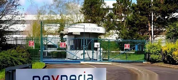 谁能想到，价值好几个亿的光刻机，眼瞅着就要变成没人要的大铁块？这可不是咱们瞎忽悠