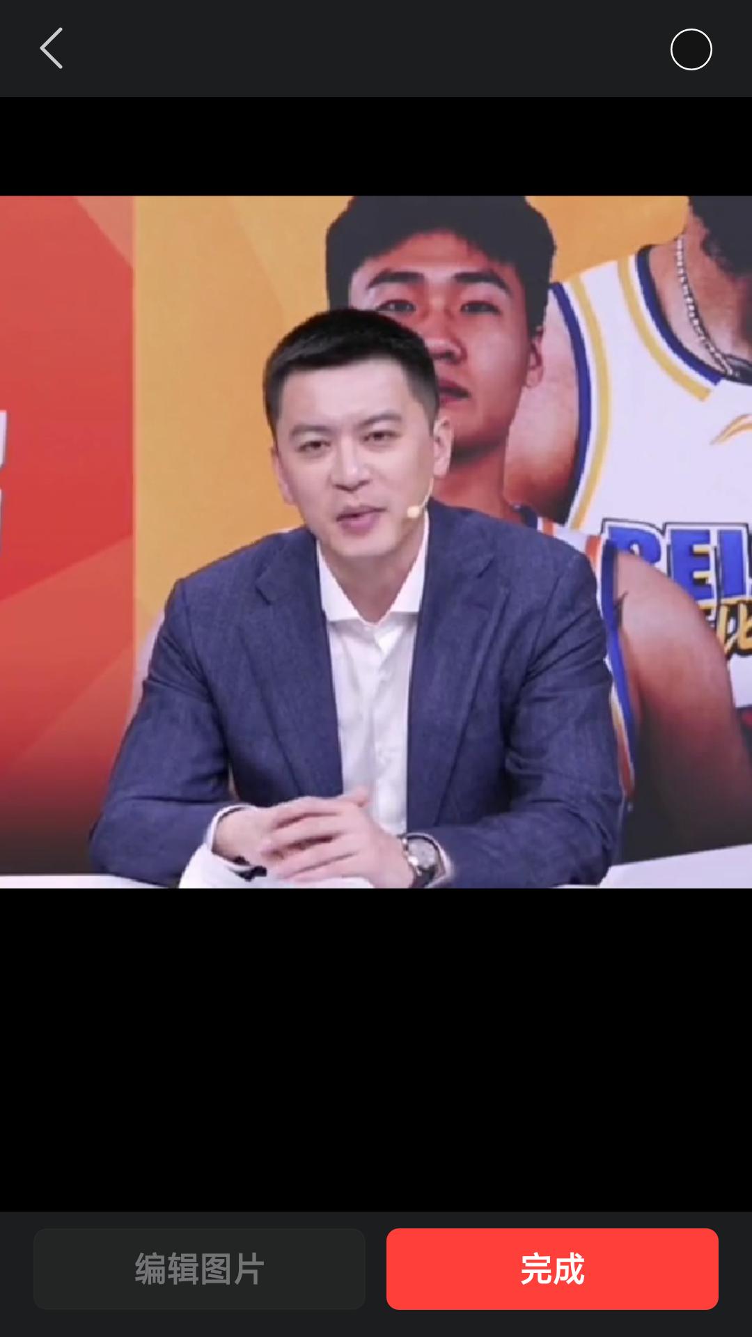 【昨晚杨鸣做客快手直播间解说京粤大战，赛后杨鸣针对广东队再次主场被绝杀进行点评。