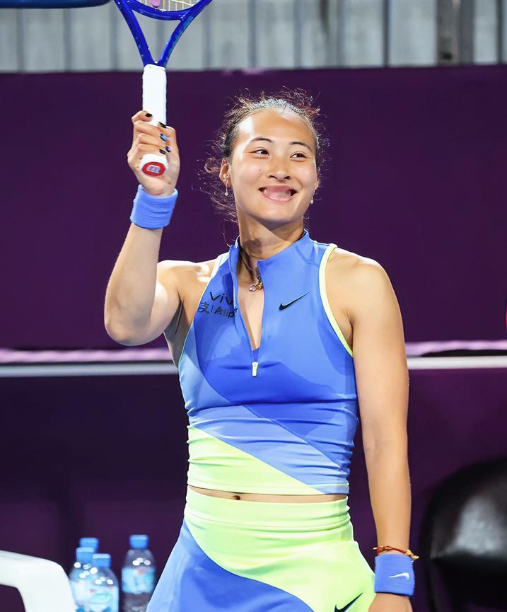 郑钦文的比赛有何独特之处去看看巴黎奥运会钦文与纳瓦罗的1/8、与科贝尔的1/4、