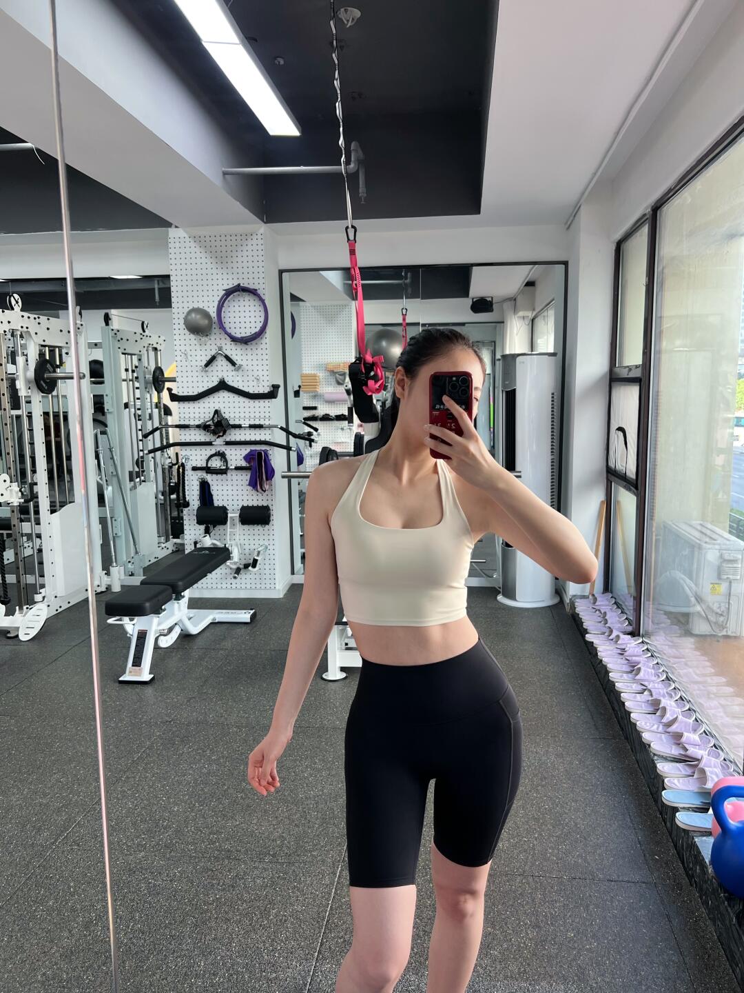 想要摸腹肌 摸不到就自己练💪🏻