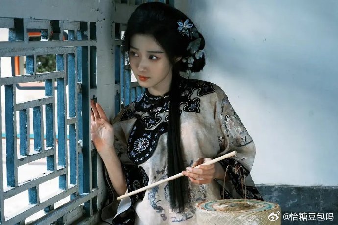 卢昱晓这确实是挺美的，但是天选林黛玉就有点吹的过分了吧？​​​