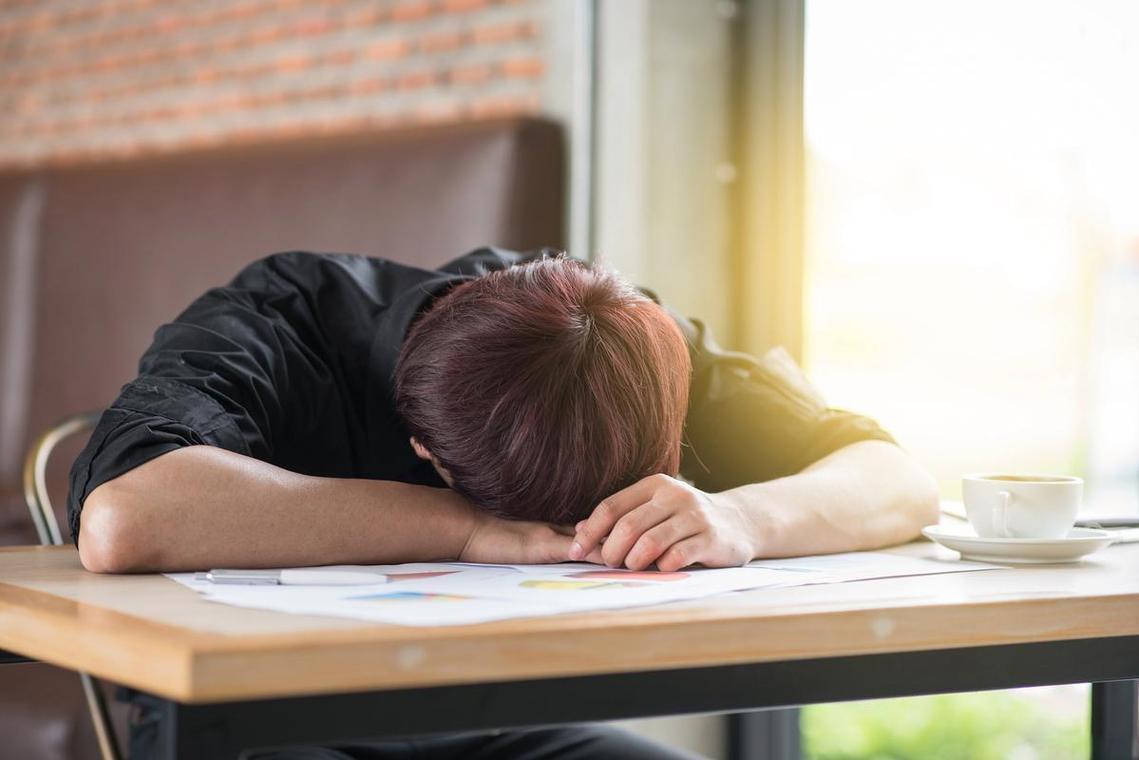 半小时“午睡”错了？医生忠告：过了80岁，午睡要尽量做到这几点八十岁以后的午