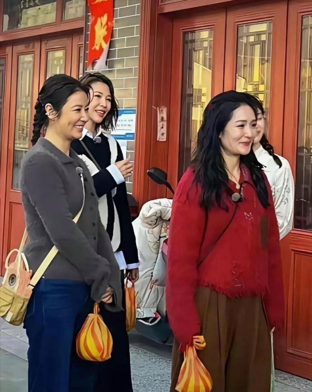 没有美颜，蔡少芬居然是最漂亮的！​