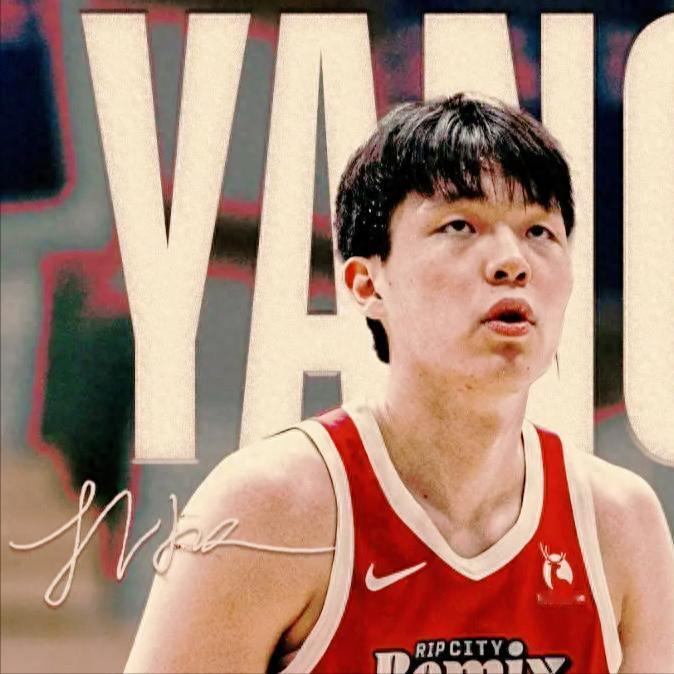 队媒：小杨感觉像是一个吉祥物！北京时间2月23日，NBAG联盟常规赛继续进