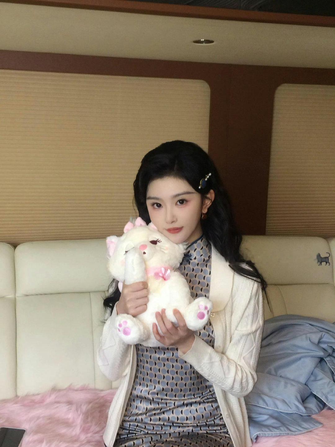 #孔雪儿燃霜为昼#❄️#孔雪儿娄瑾瑜#想看这个民国雪！​