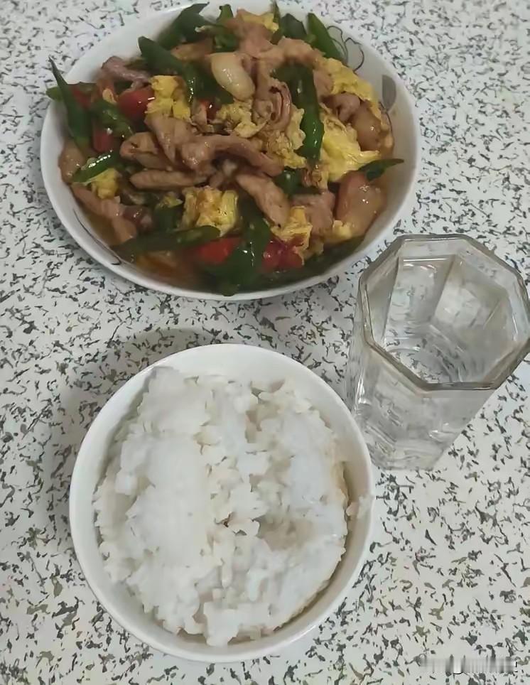 我活够了，我今年60岁，儿子也娶下媳妇了，孙子也上小学了，按说熬出头该享清福了，