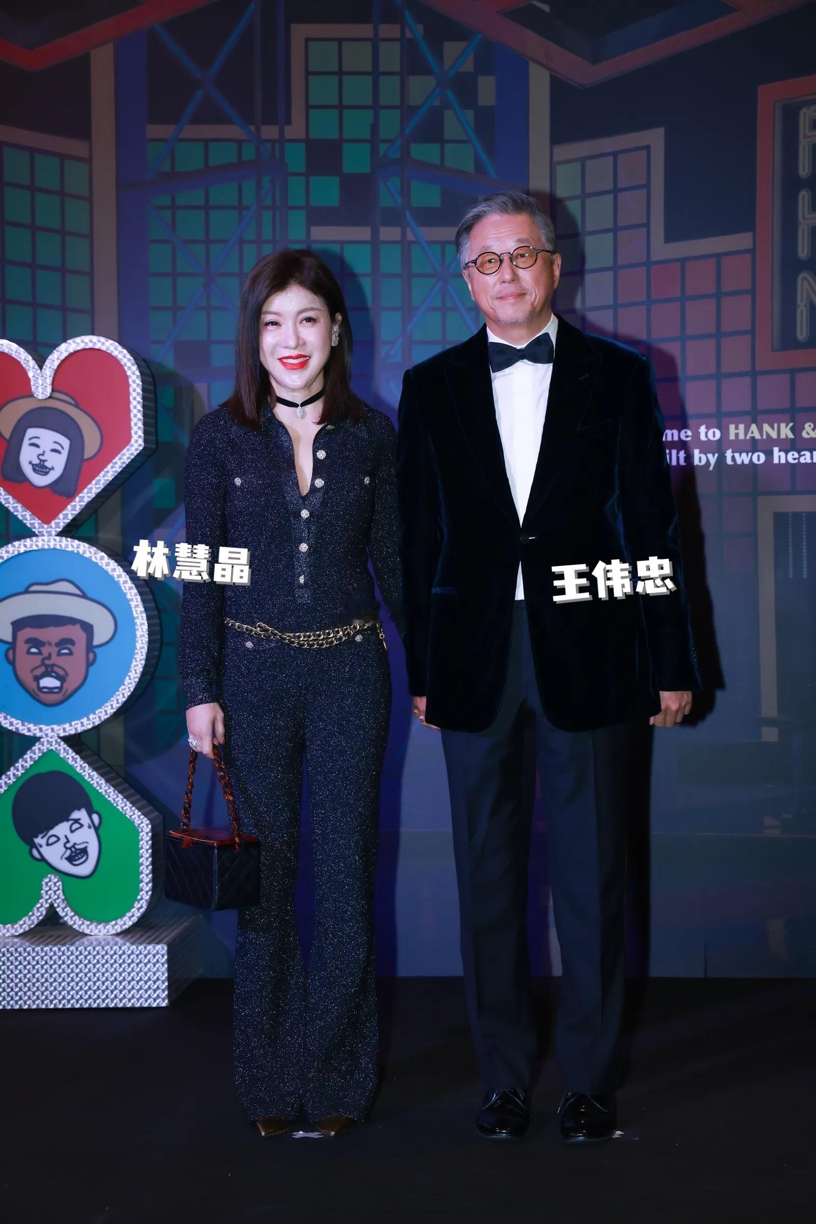 昨晚陈汉典和Lulu婚礼现场的嘉宾们👇（不完全统计）算是他们“恩师”的王伟忠和