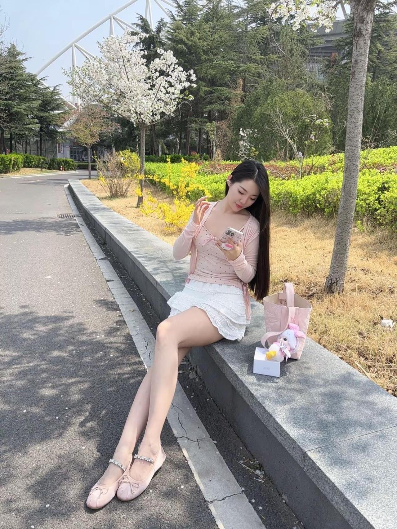 温柔穿搭分享创作者中心创作灵感春日氛围感