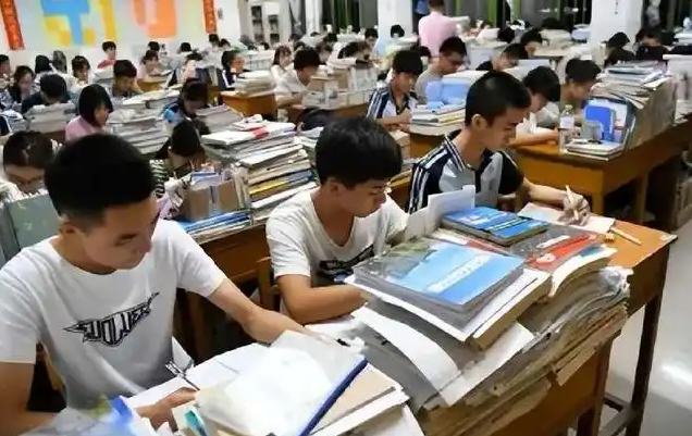 北京孩子高考困局：本地985不待见，外地985割韭菜。今年清北、北航北理这些