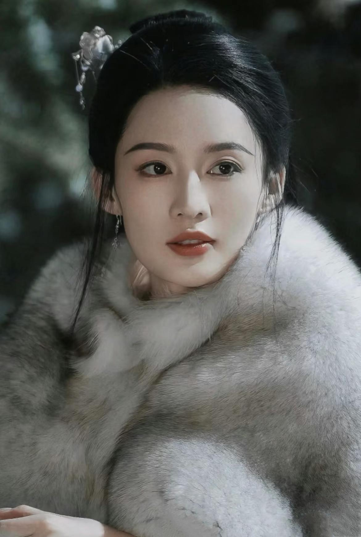 李沁，这次失算了！在娱乐圈，李沁似乎是属于一种清流般的存在。她原本是学京戏的