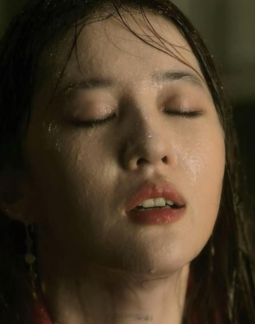我竟然在刘亦菲脸上分得清雨水和泪水！​​​