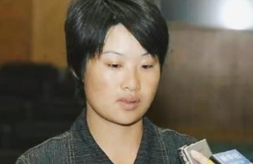 “我保护自己也错了吗！”2003年，北京，3名男子深夜强行闯入女生宿舍，殴打其中