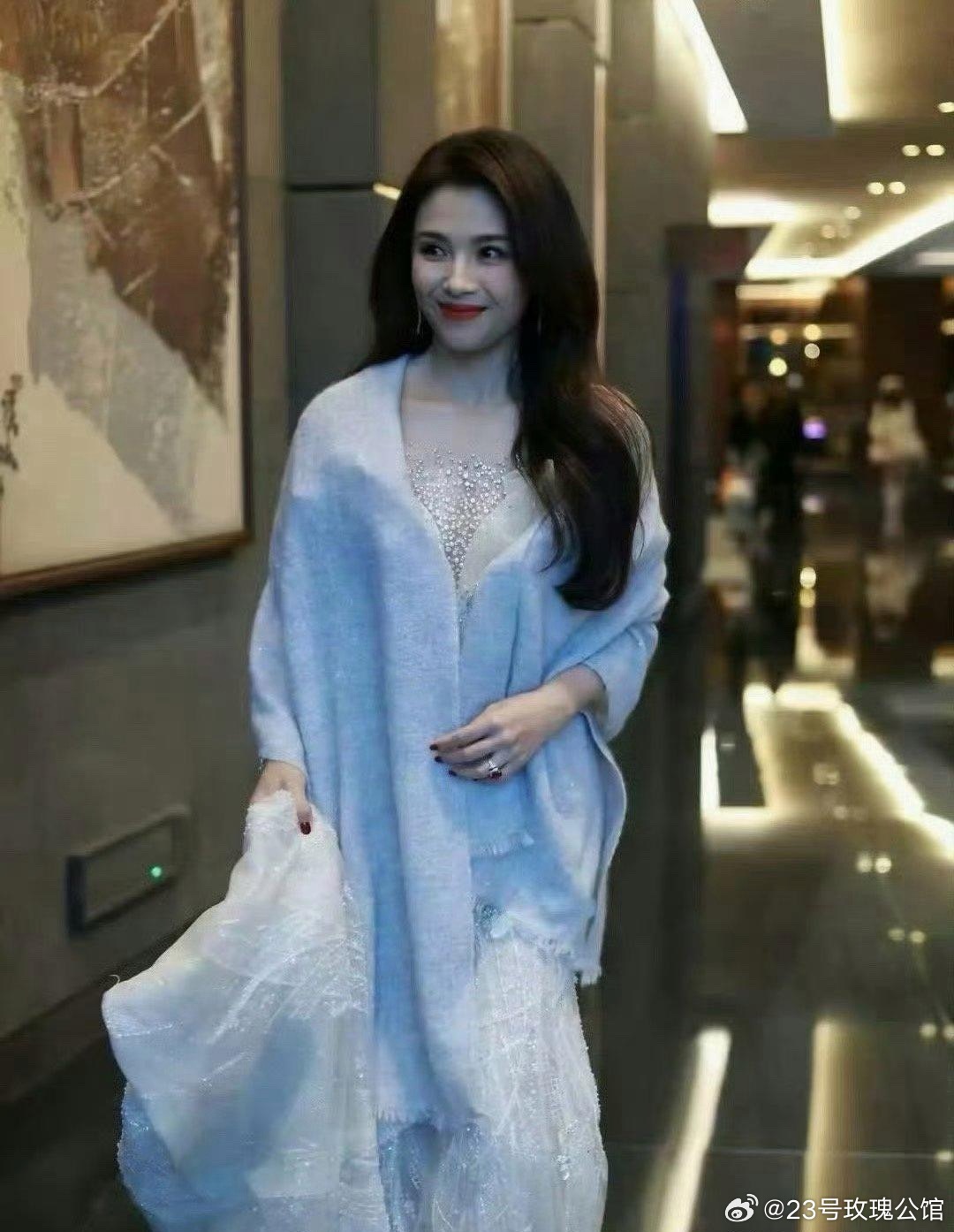 刘涛年纪越大反而越美，47了看上去像30多的。