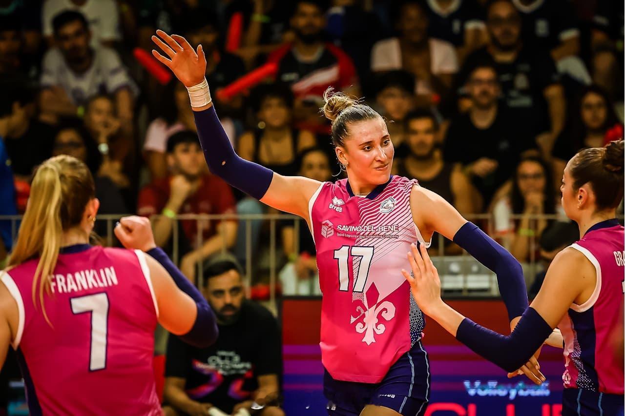 【女排世俱杯斯坎迪奇3-0零封利马三连胜排名小组第一】国际排坛战报速递12月1