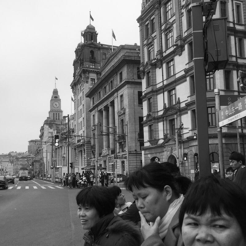 上海的冷与天津的冷，差异着实不小。上海属海洋性气候，湿度颇高，冬季湿冷、阴冷，那