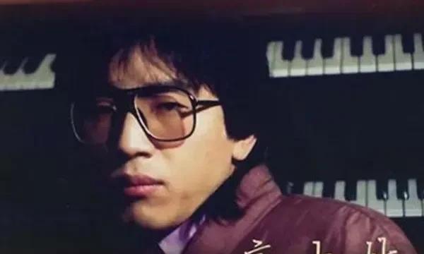 千百惠去世，她的陈年往事又被拉出来。千百惠是80到90年代初走红的歌手。那时