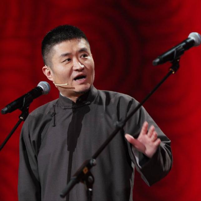 相声演员苗阜，最难忘的一场演出，是分店开张，弄了一个一千多人的大剧场，满坑满谷，