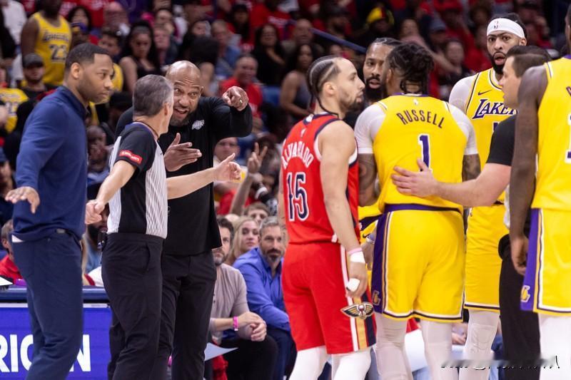 尼克斯极有可能是本赛季NBA交易大赢家。交易截止日前，他们用达伦·特里、两个次轮