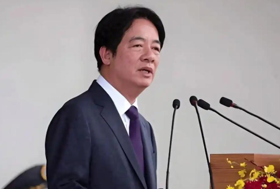 台独”分子赖清德发表声明，9月18日上午，赖清德跑到屏东九鹏基地，巡视“三军