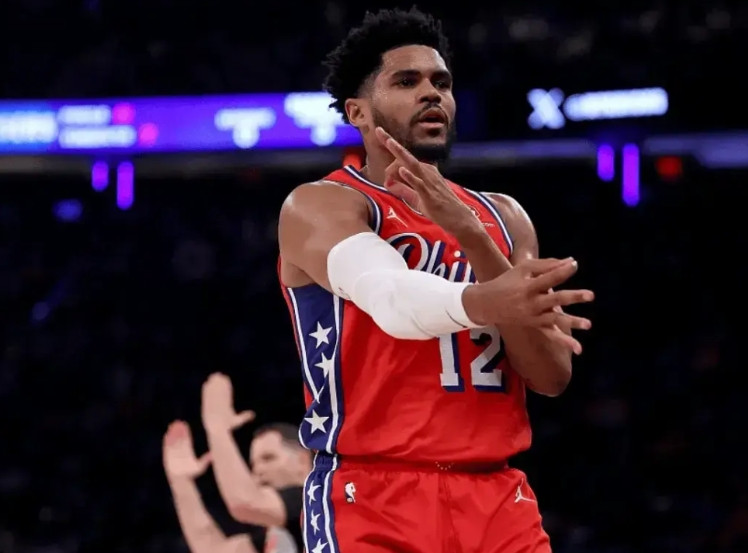 <em>托拜厄斯</em>-<em>哈里斯</em>NBA职业生涯薪资一览1、2011年NBA选秀首轮第19顺位被