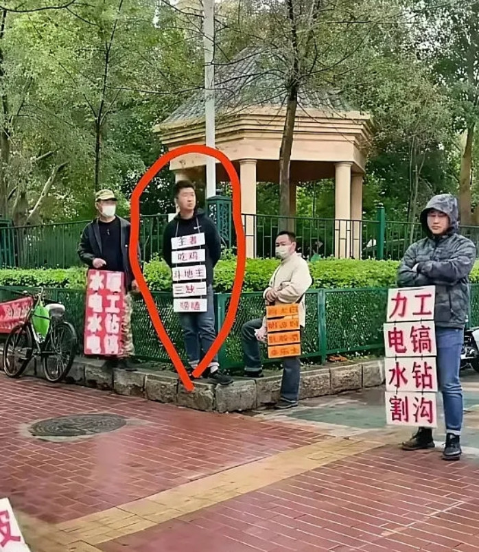 这小子很地道，不抢生意