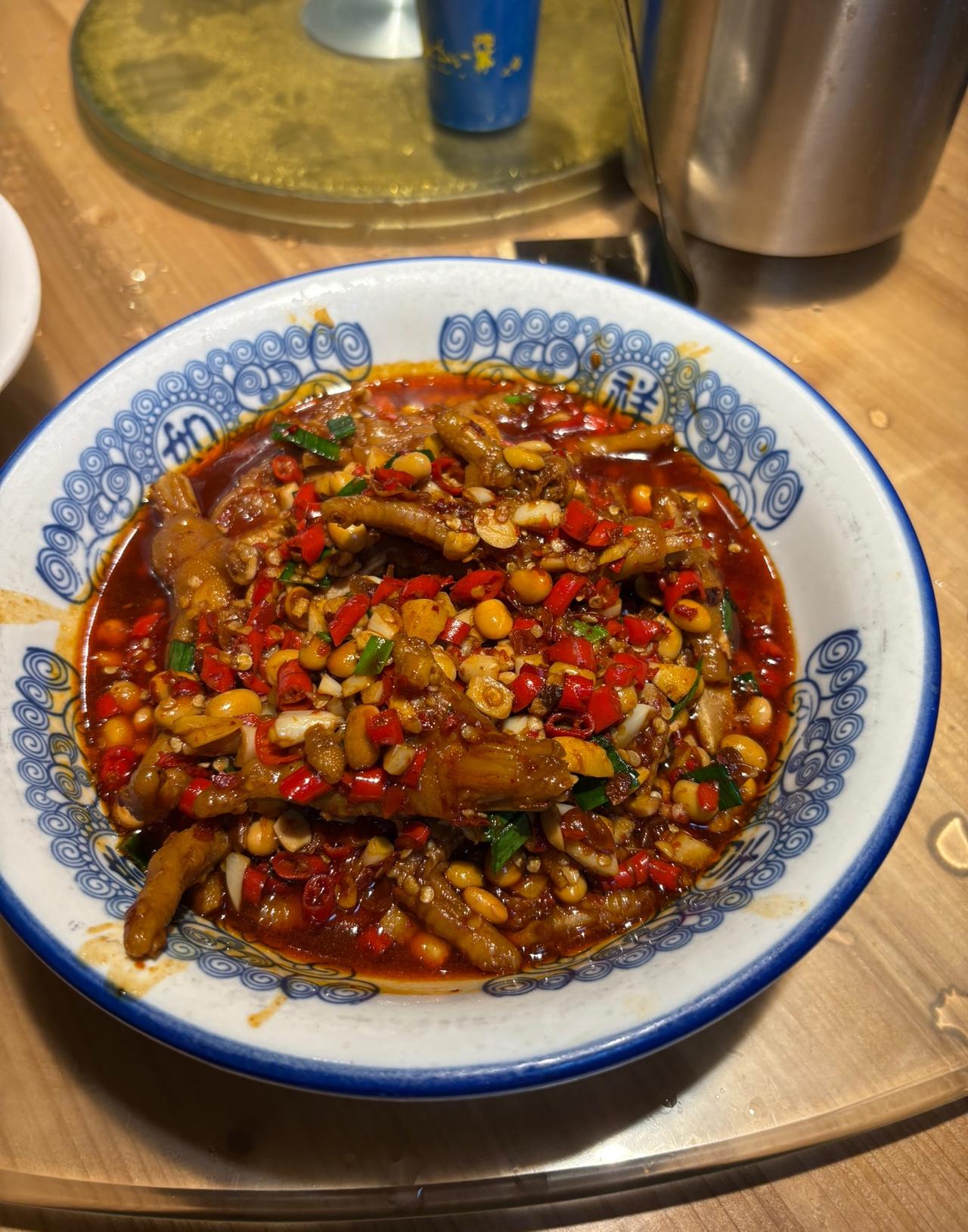 我要为家乡的美食点赞！我的老家在江西宜春下面的一个小县城是生我养我的地方。