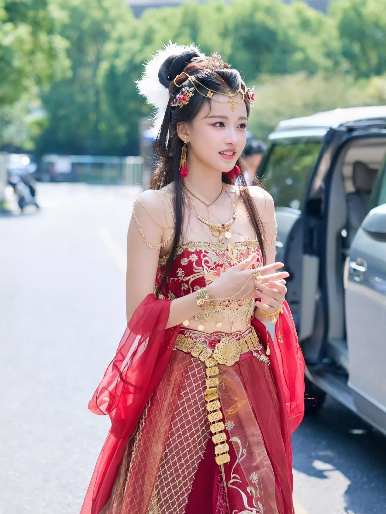 终于理解董子健了，演艺圈这么多女明星，他选择名不见经传的孙怡是有原因的，不是