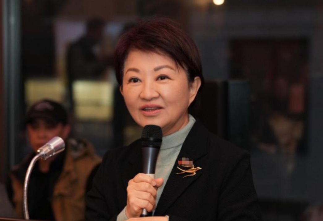 卢秀燕竟然敢反讽赖清德了！针对赖清德窜访被迫取消一事，卢秀燕在4月23日做出了回