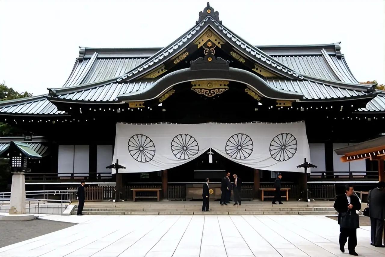 计划彻底落空！就在世界各国还在想高市早苗会不会参拜靖国神社的时候，却不想靖国神社
